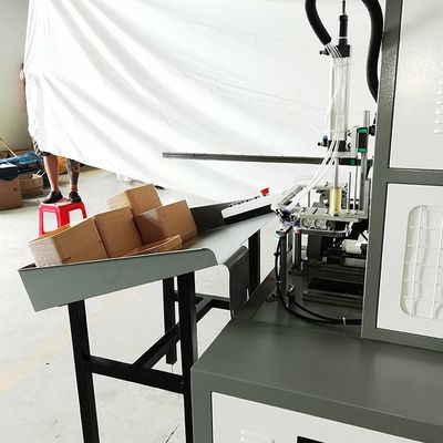 Maszyny do produkcji talerzy z przekąskami Smażony kurczak Sushi w kartonie